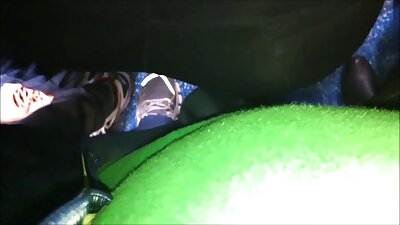 丸いお尻の頬は残忍な黒人男性を激しくそして活発にファックさせます 女 イク 動画